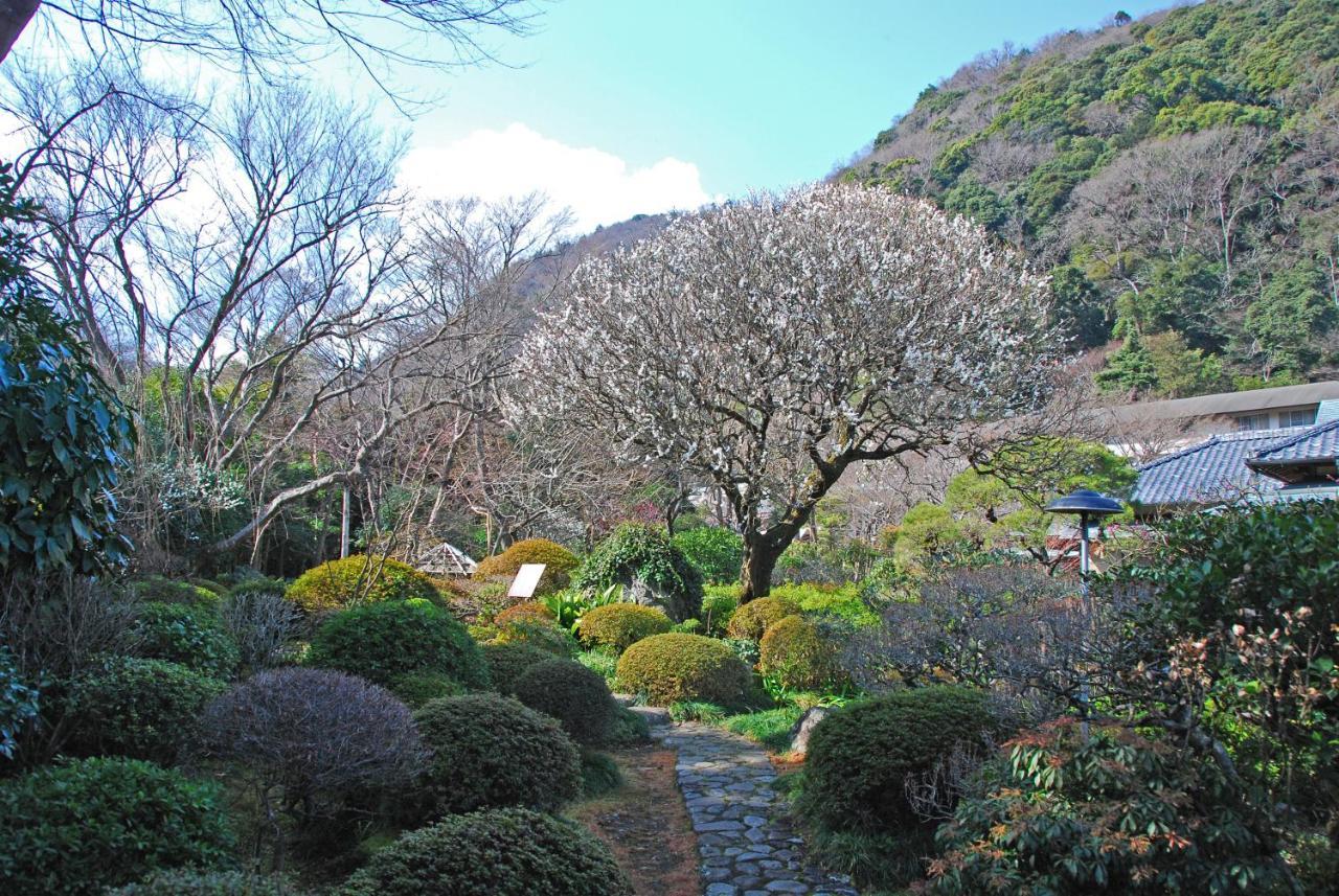 Yoshiike Ryokan Hakone Exterior photo