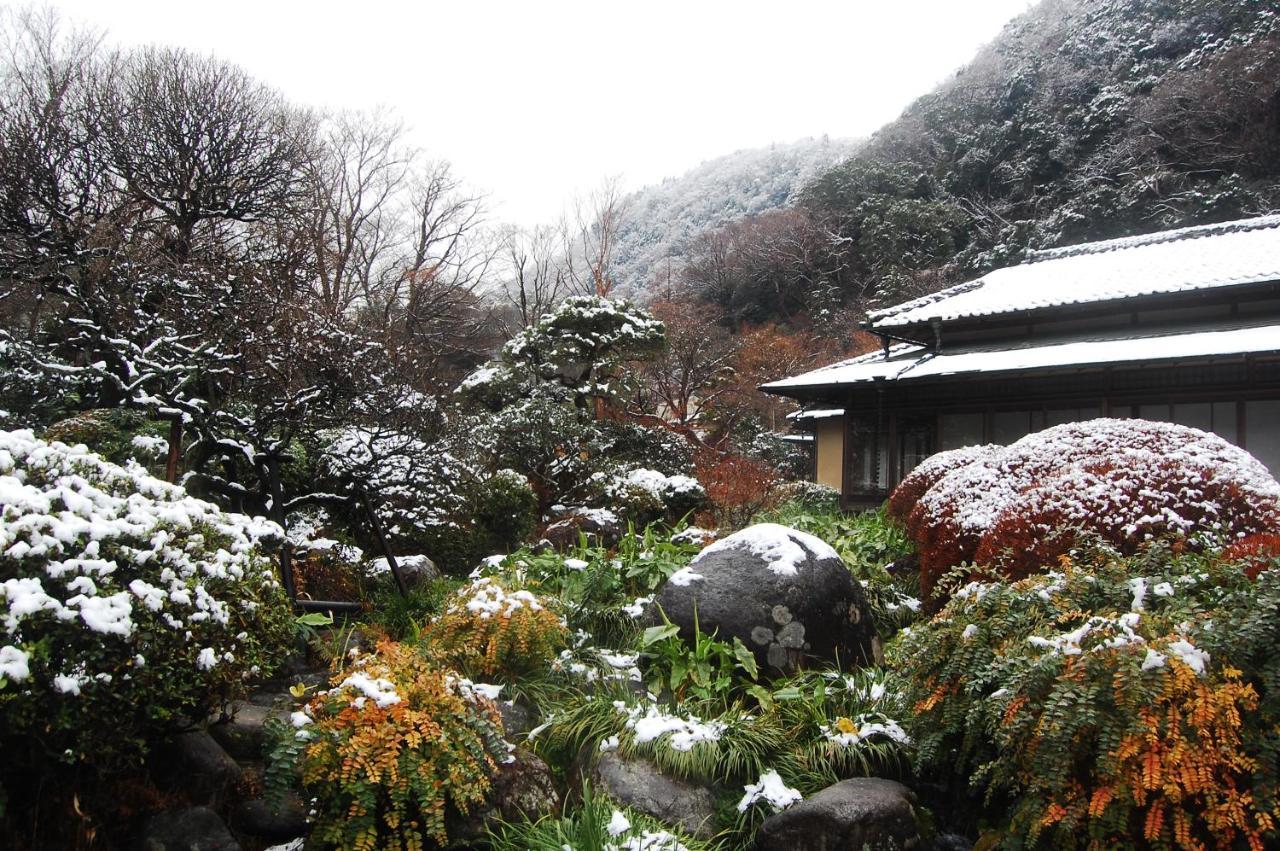 Yoshiike Ryokan Hakone Exterior photo